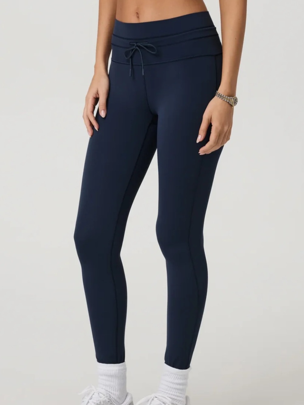 Vuori Daily Form Leggings in Navy